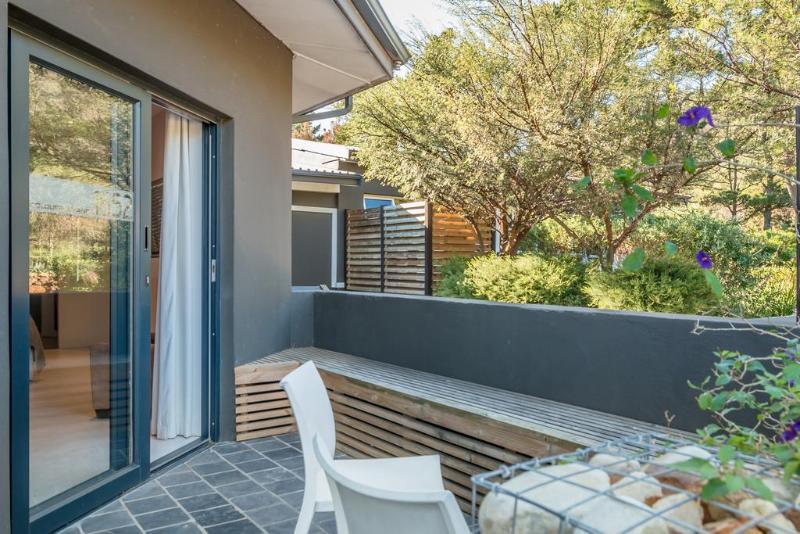 Colourful Manor Guesthouse Cape Town Exterior photo
